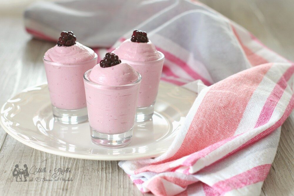 Mousse ai frutti di bosco