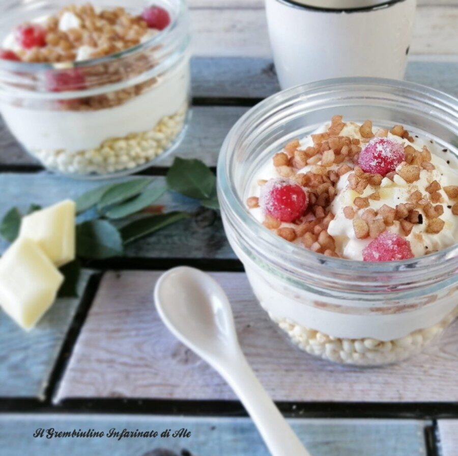 Mousse al cioccolato bianco e yogurt greco