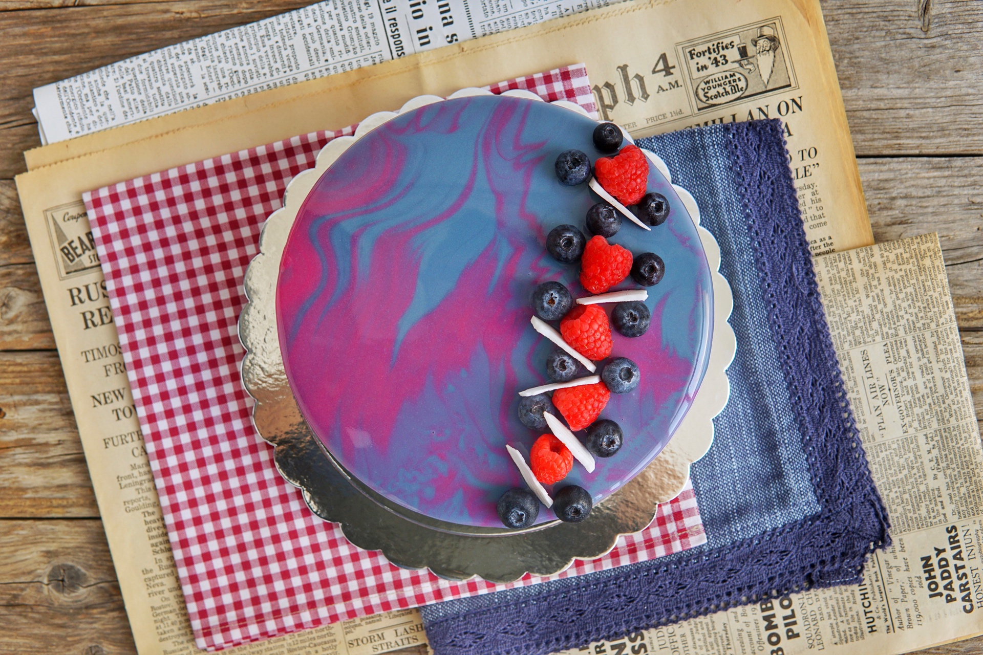 Mousse al cocco con cremoso ai frutti di bosco
