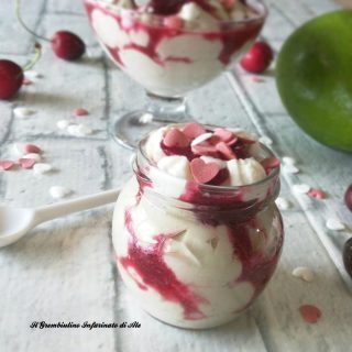 Mousse all’avocado e yogurt greco