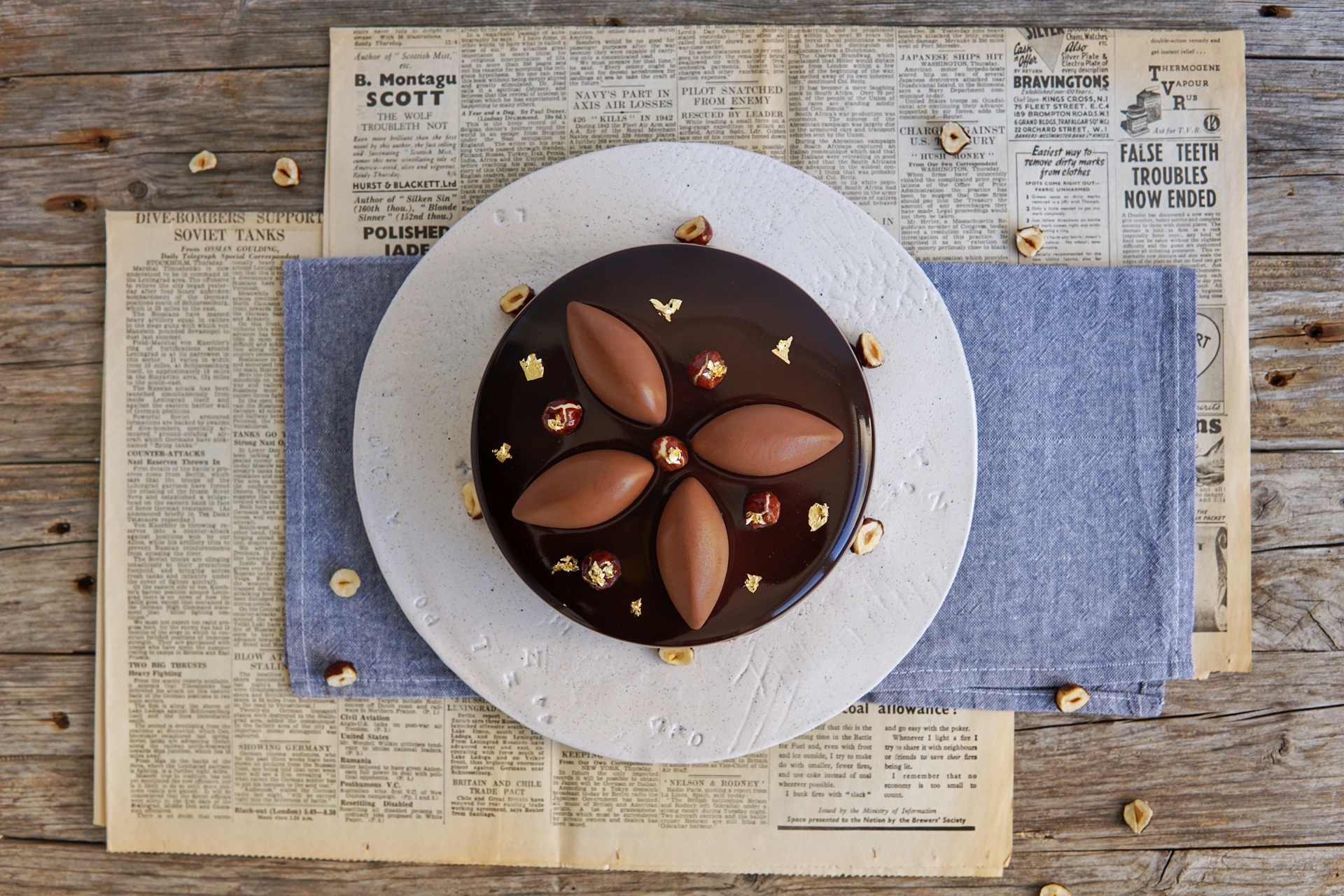 Mousse con cremoso alle nocciole e frolla al cacao