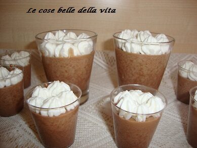 Mousse con gli avanzi di uova pasquali