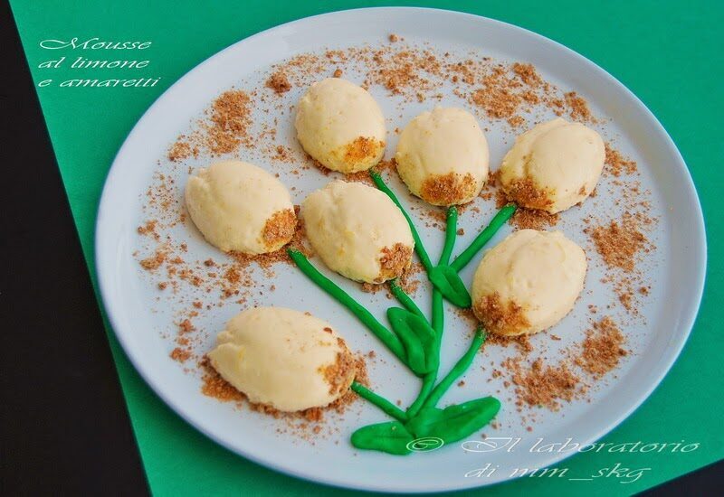 Mousse di limone agli amaretti