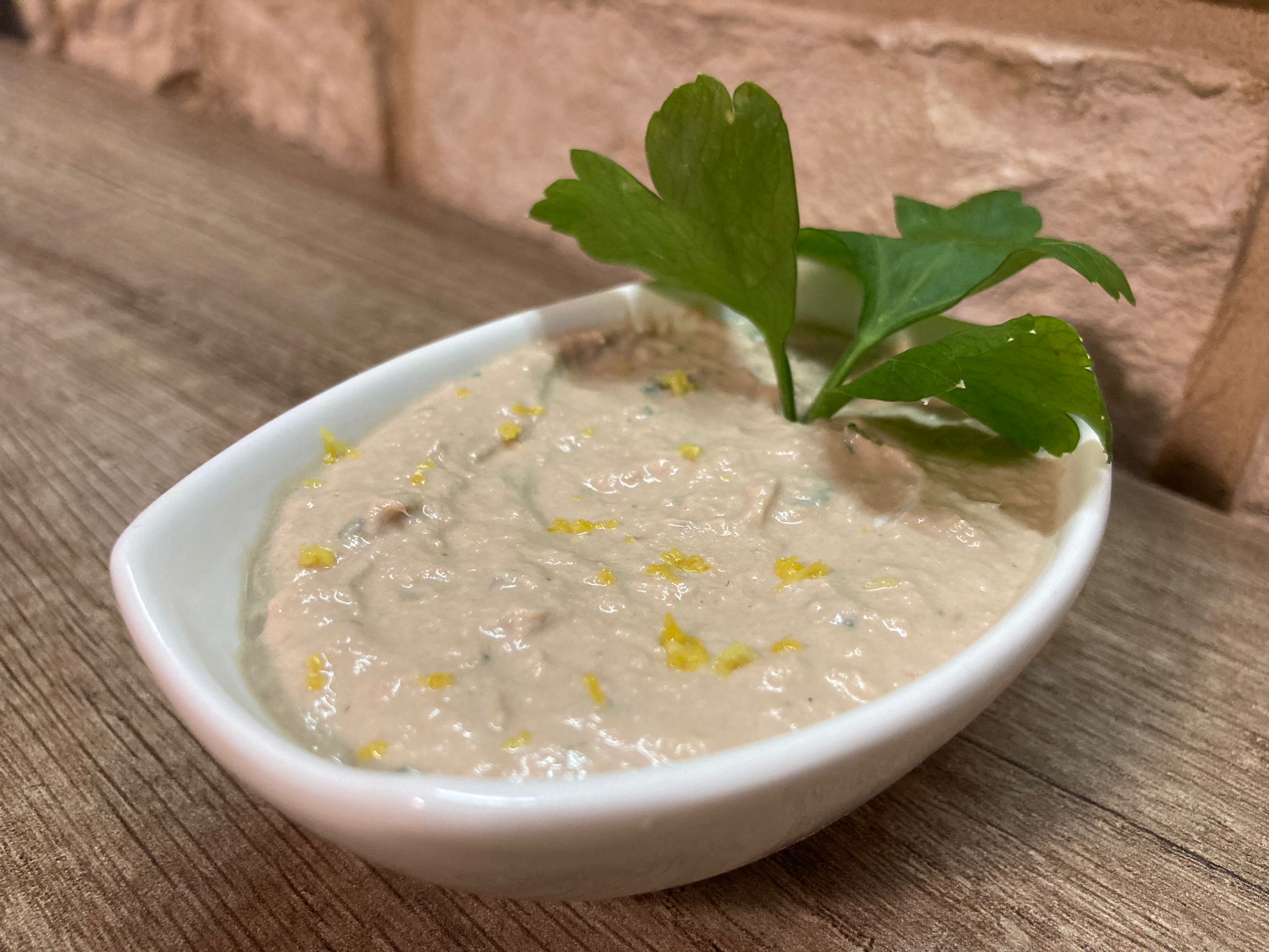 Mousse di tonno e philadelphia: ricetta da accompagnamento