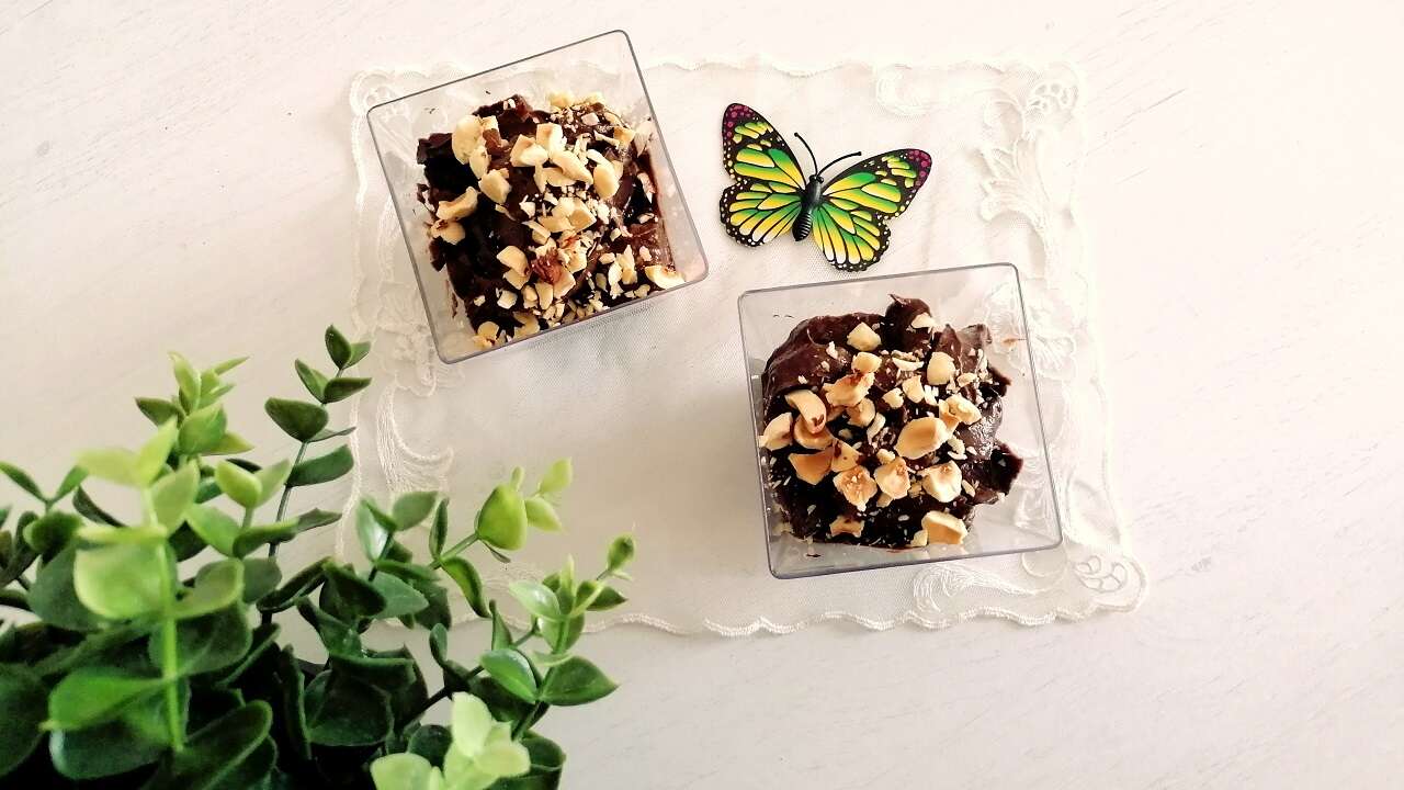 Mousse raw avocado e cacao vegan, anche con bimby