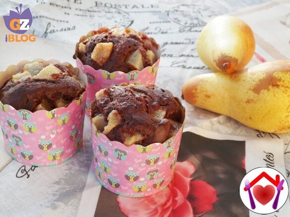 Muffin al cacao e pere