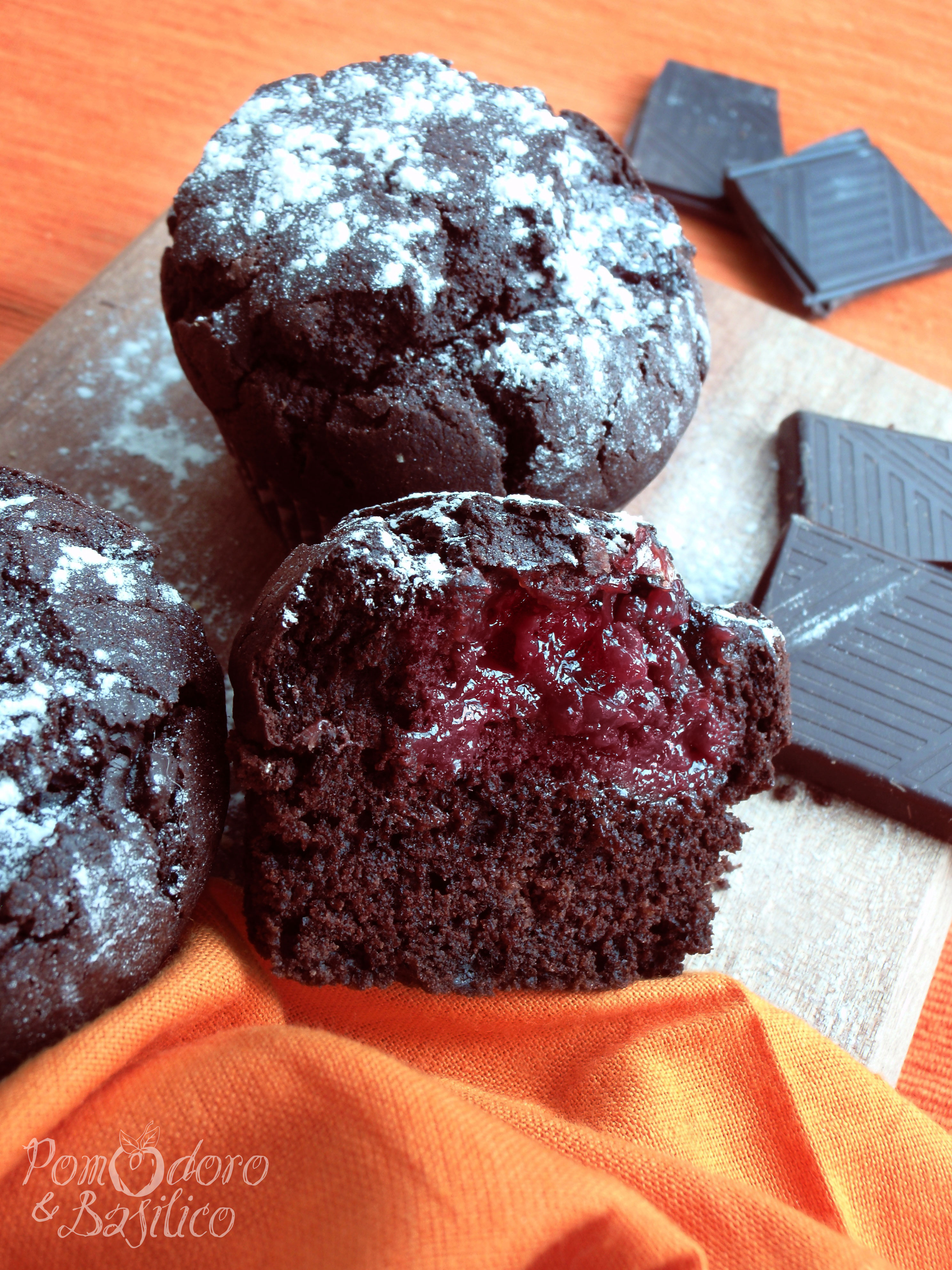 Muffin al cioccolato e frutti di bosco