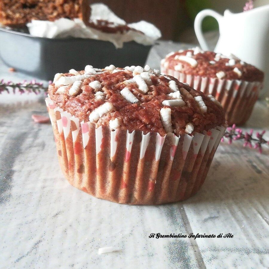 Muffin all’acqua con rapa rossa e cioccolato