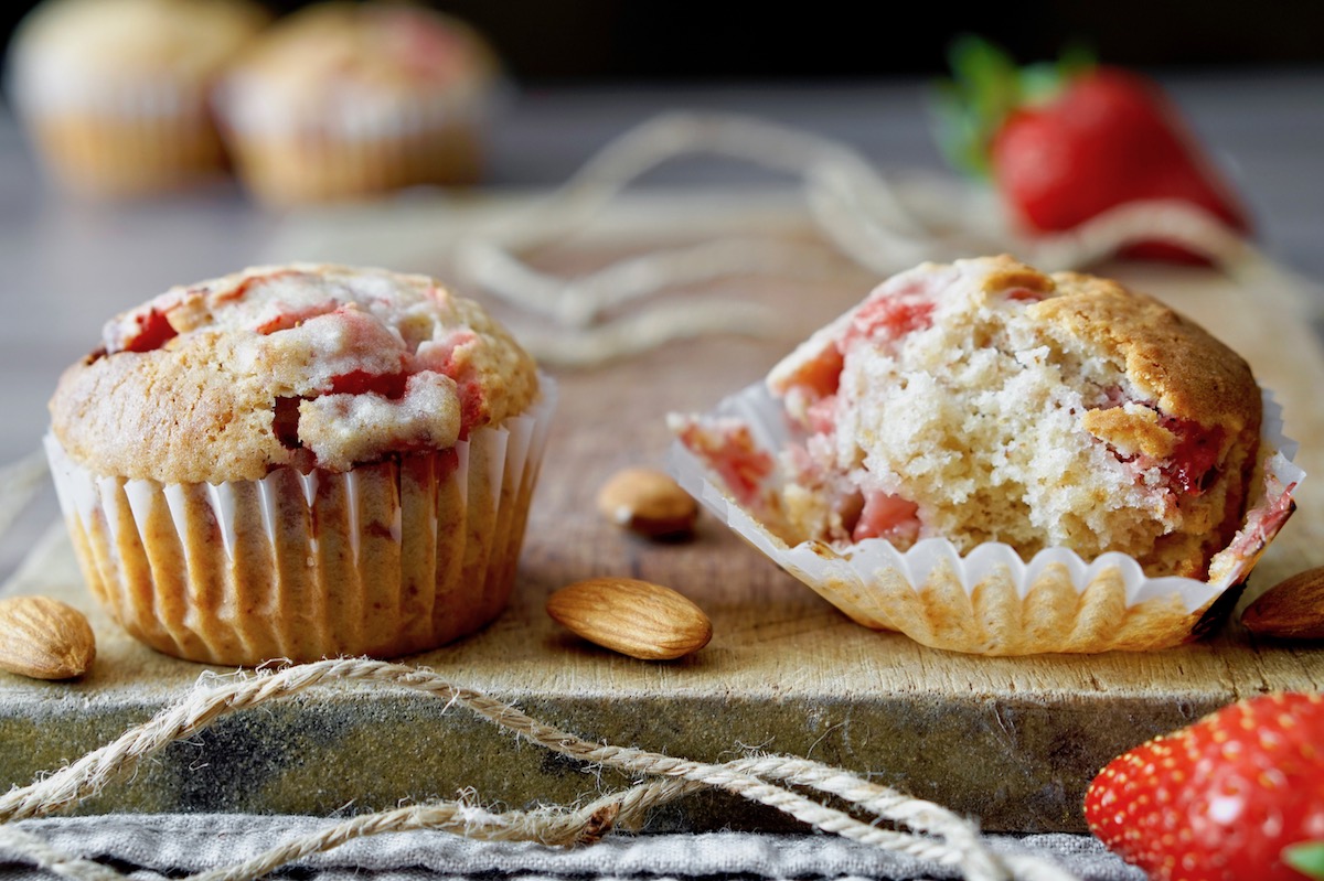 Muffin alle fragole e mandorle