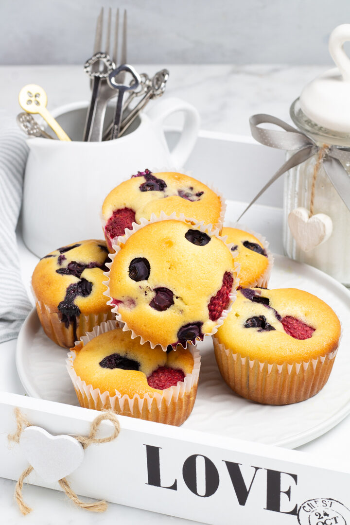 Muffin allo yogurt e frutti di bosco