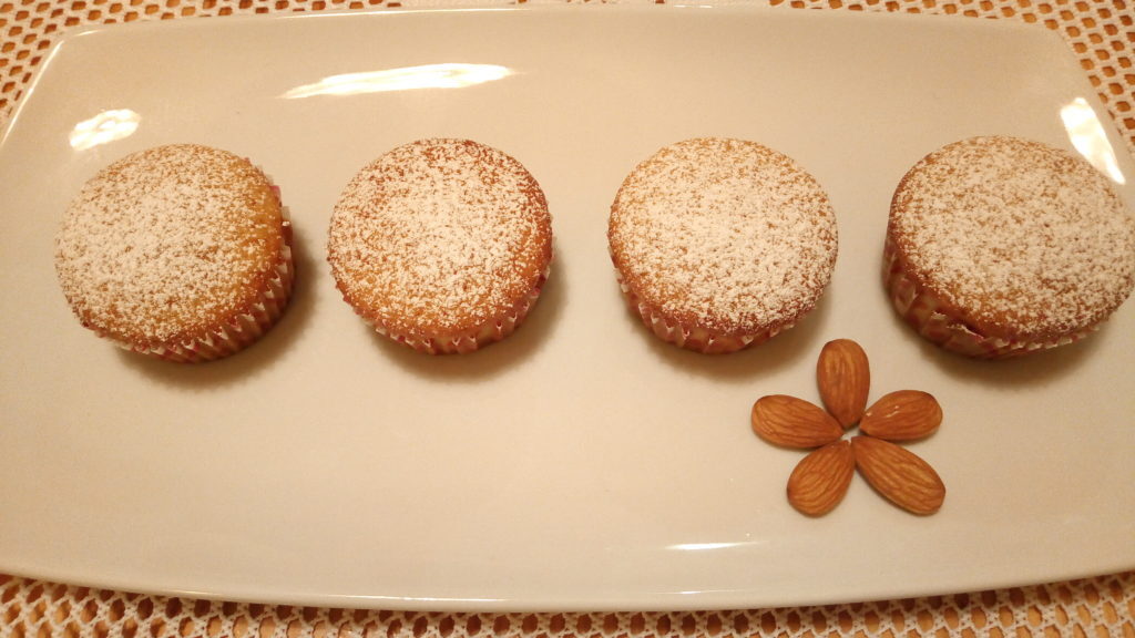 Muffin arancia e mandorle