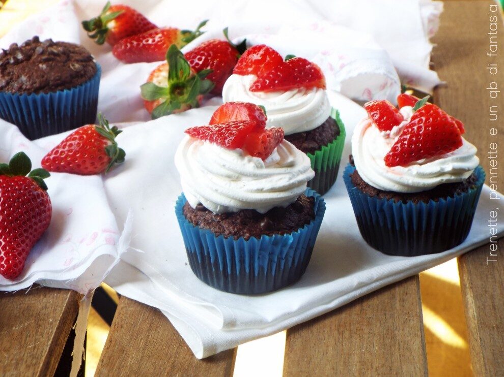 Muffin cacao, cocco e fragole