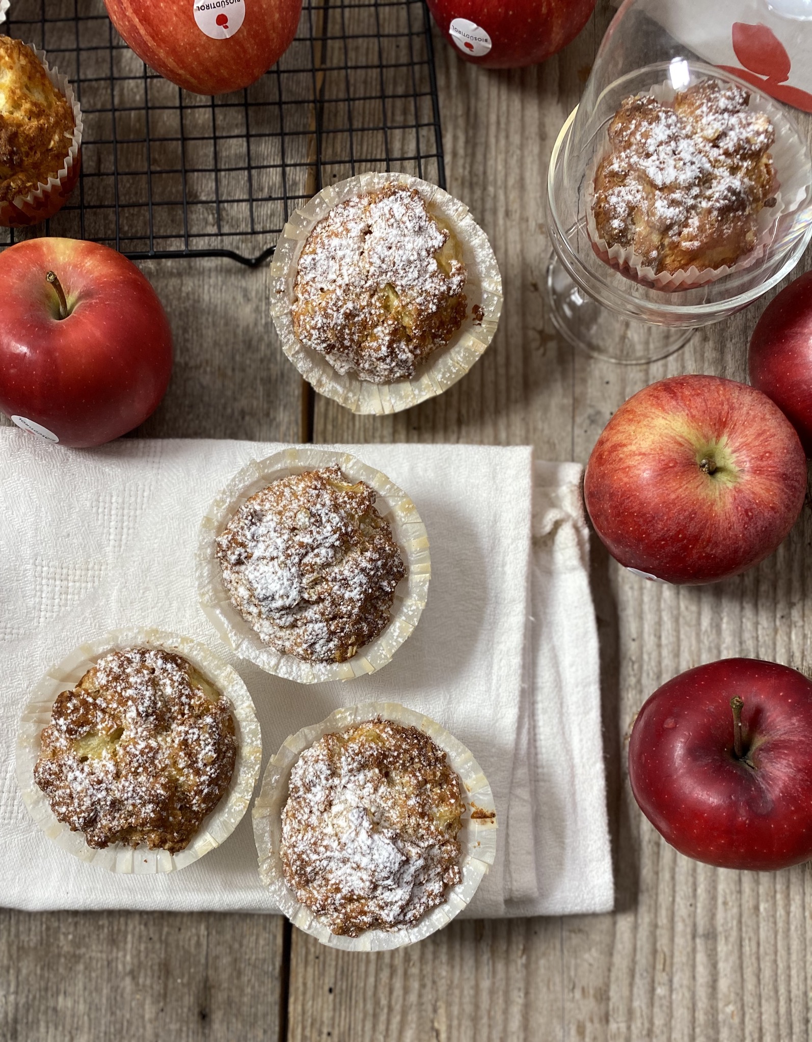 Muffin con mele, cannella e fiocchi d’avena