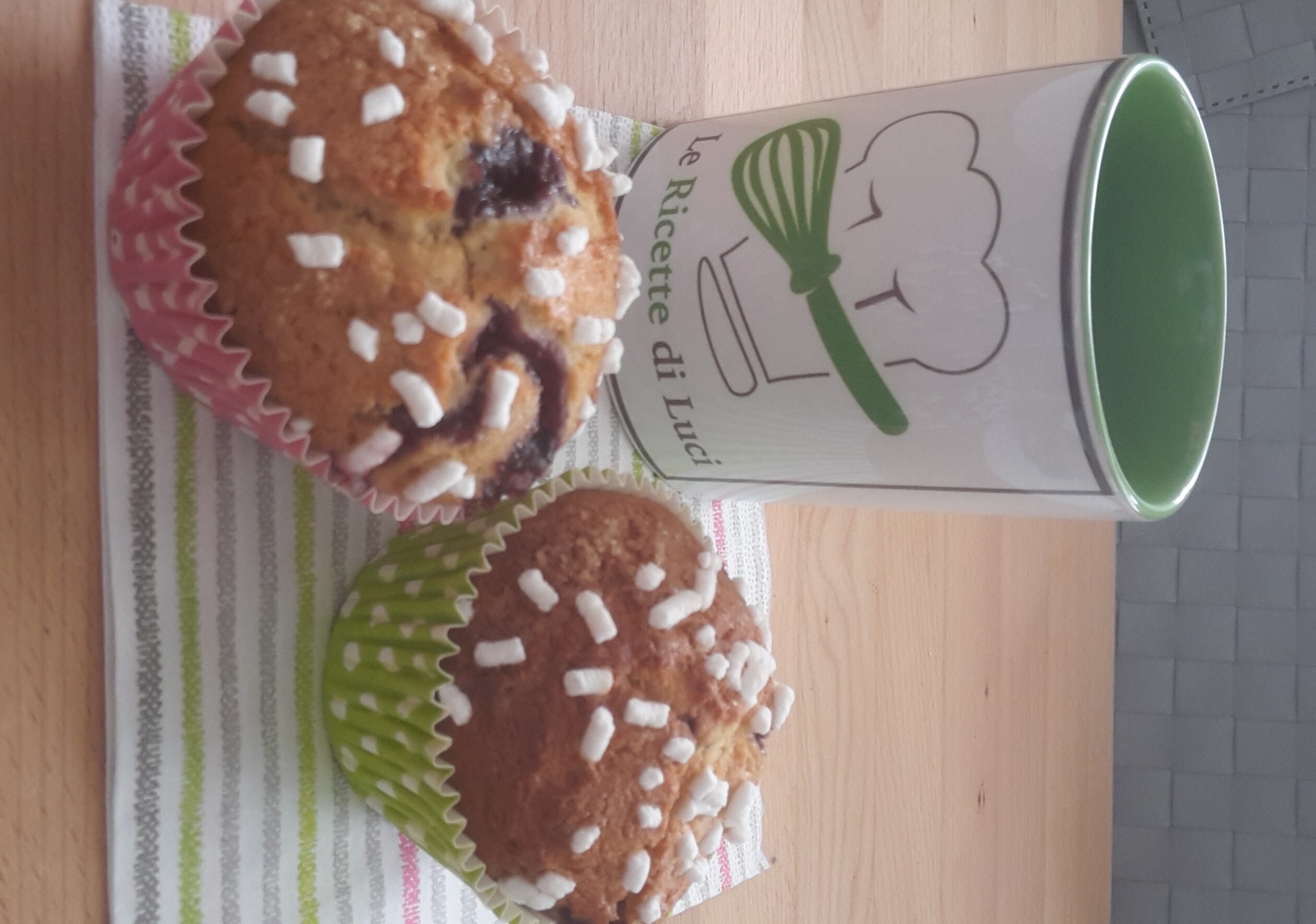 Muffin con yogurt, zucchero di canna e cannella