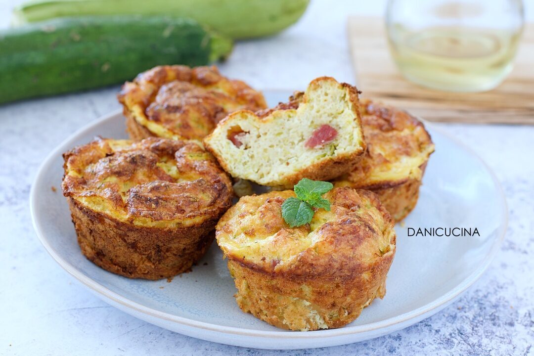 Muffin di frittata alle zucchine e pancetta