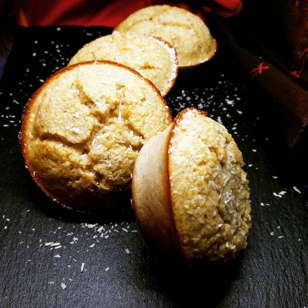 MUFFIN PERA, COCCO E LIMONE La ricetta la trovate già nel blog...