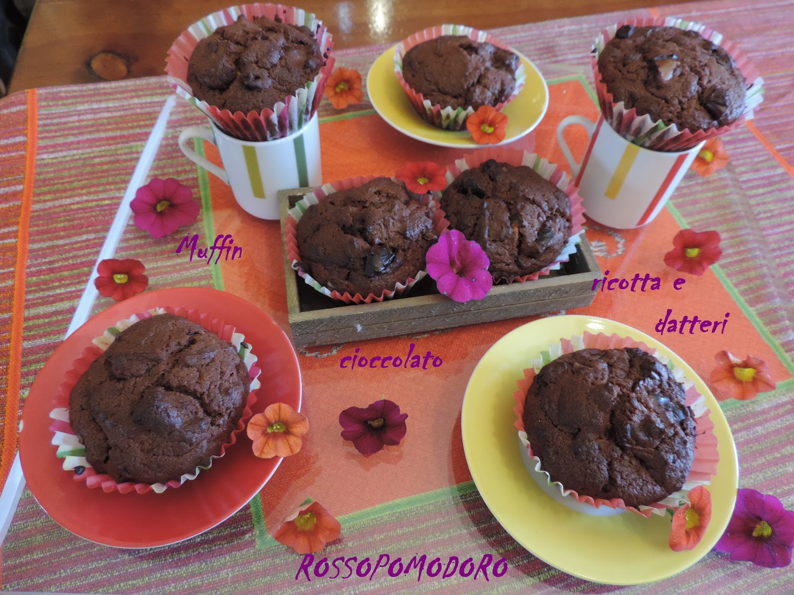 Muffin ricotta cioccolato e datteri