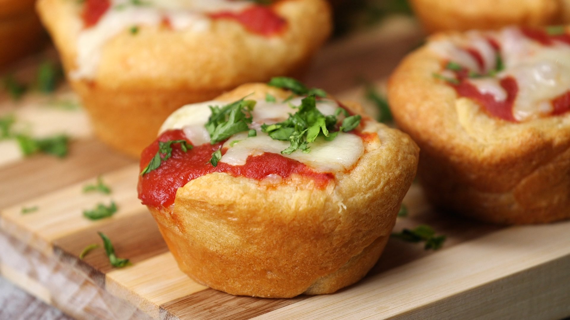 Muffin salati alla pizza: golosissimi!