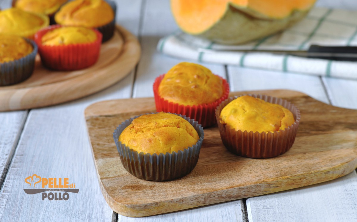 Muffin salati alla zucca con speck
