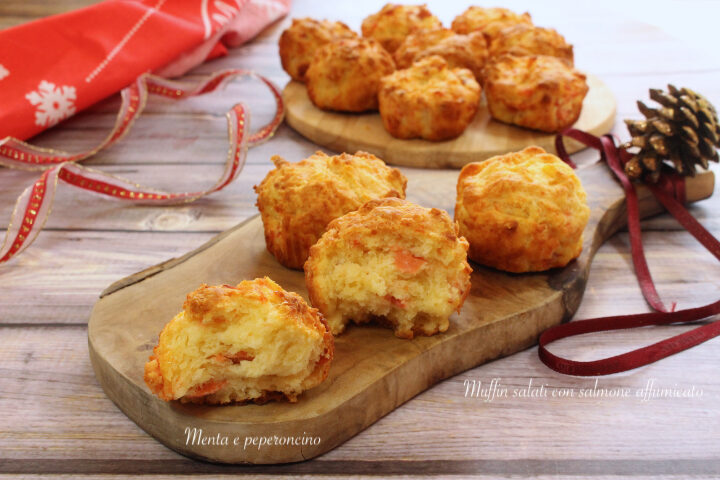Muffin salati con salmone affumicato