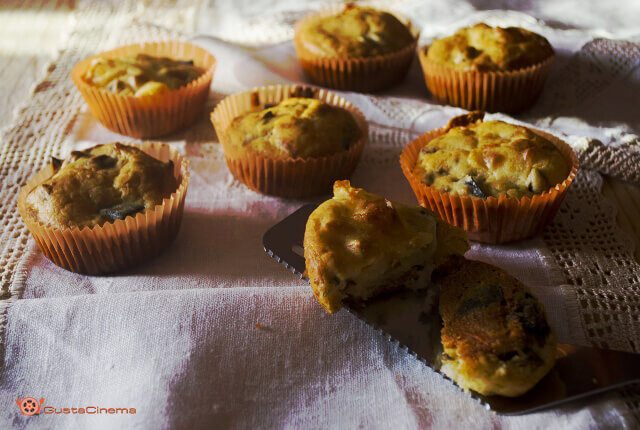 Muffin salati melanzane e scamorza