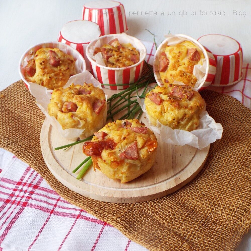 Muffin salati mortadella e formaggio