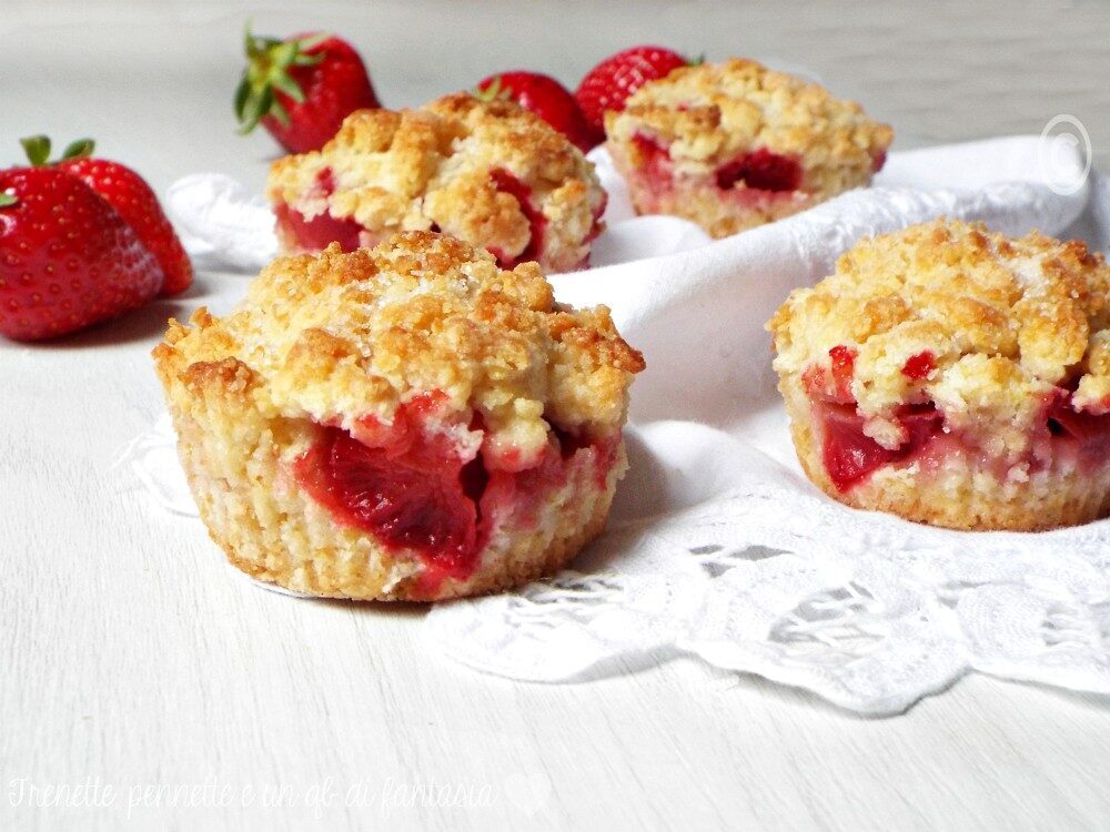 Muffin sbriciolati con fragole