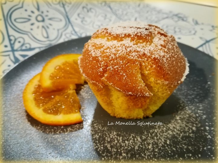 Muffin soffici all’arancia senza glutine