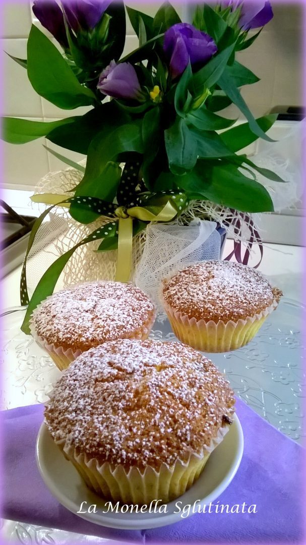 Muffin soffici della monella senza glutine