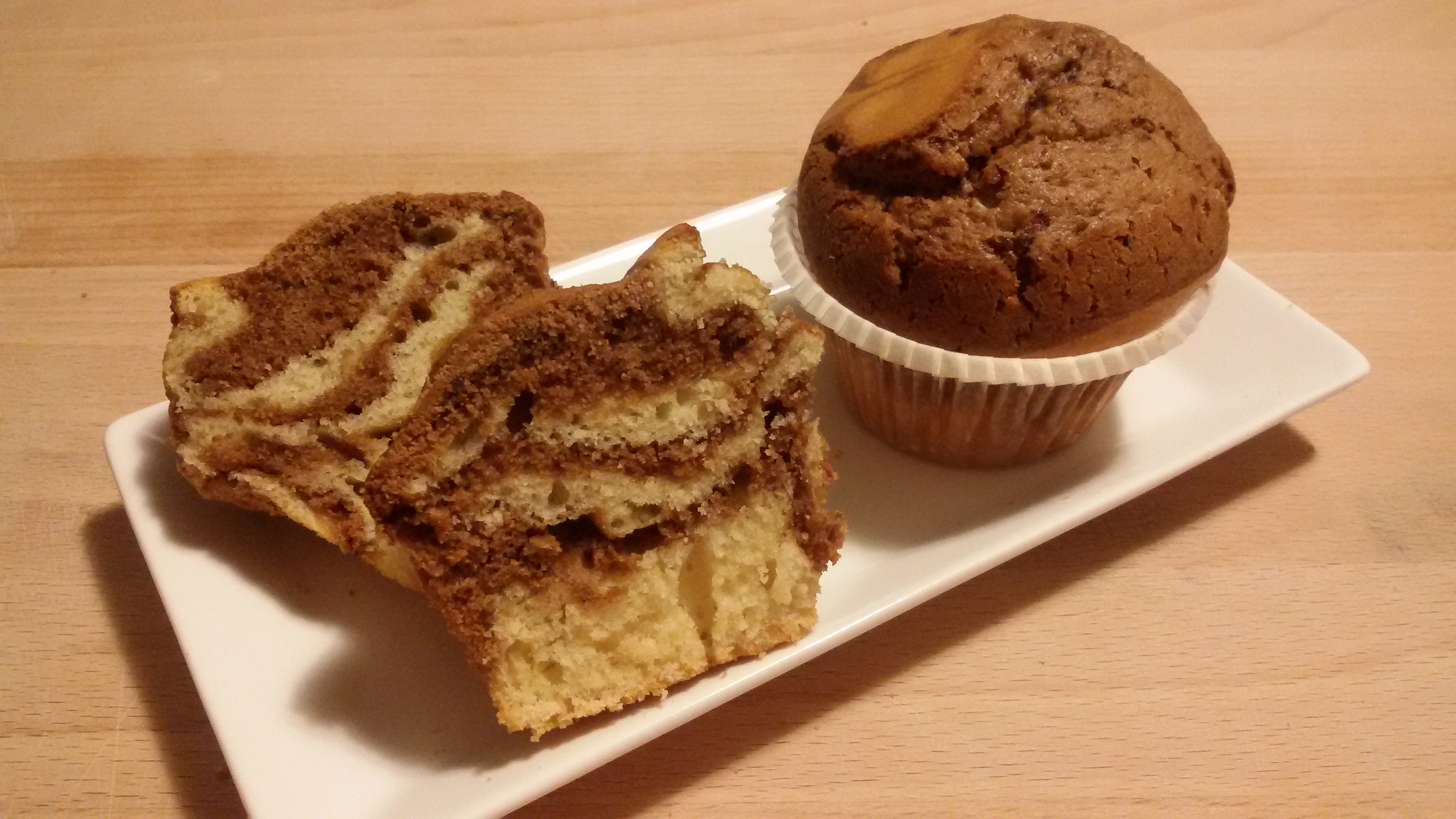Muffin zebrati alla vaniglia, caffè e nutella