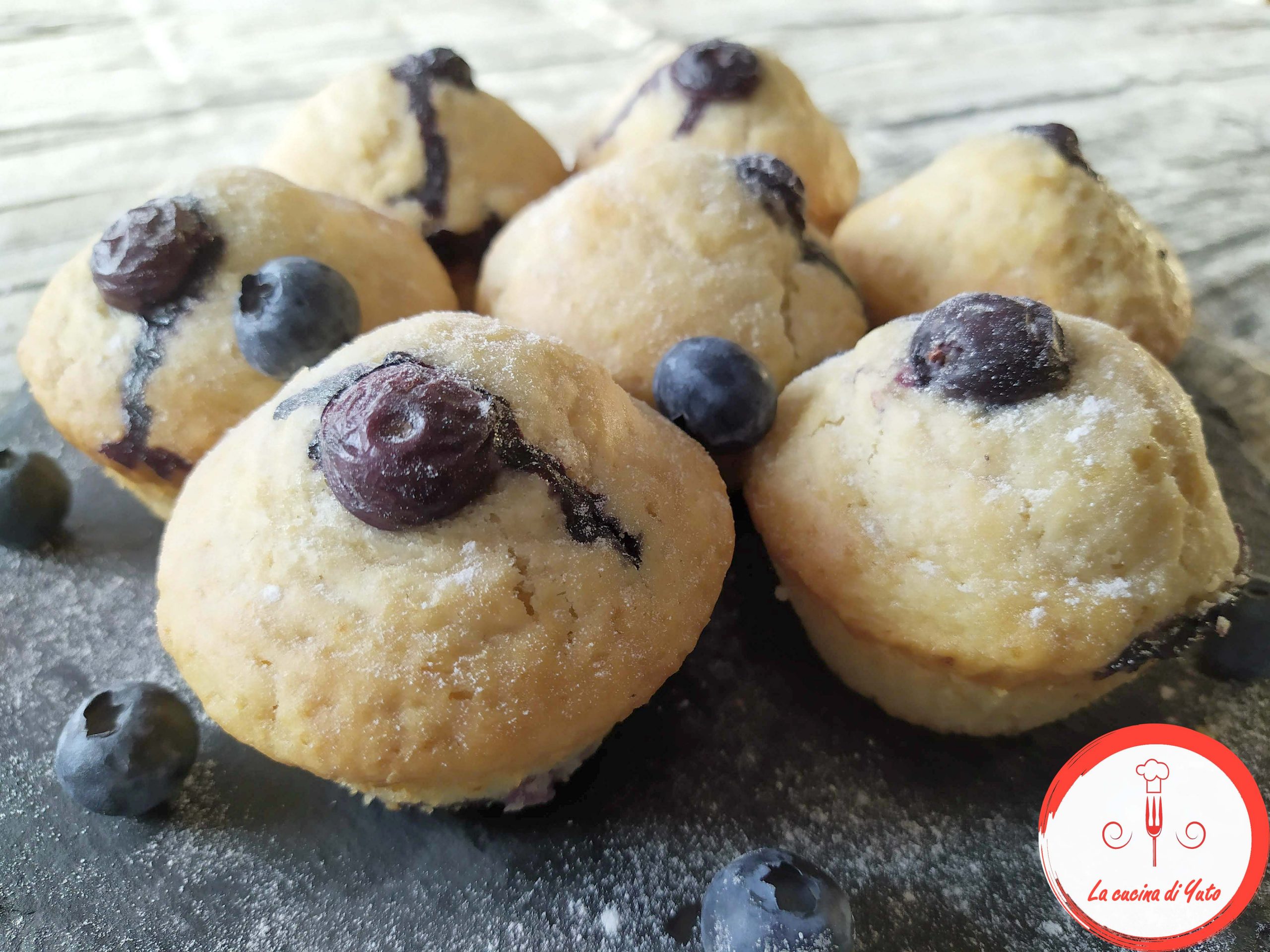 Muffins allo yogurt e mirtilli (senza uova)