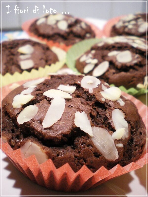 Muffins vegani cioccolato e mandorle