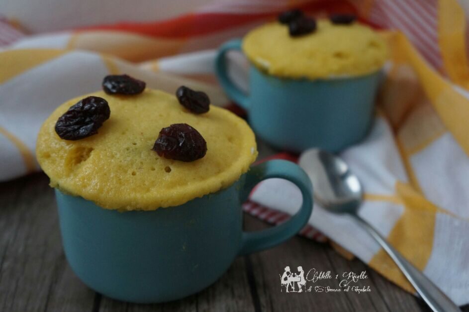 Mugcake ai mirtilli nel microonde