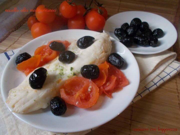 Nasello alla mediterranea