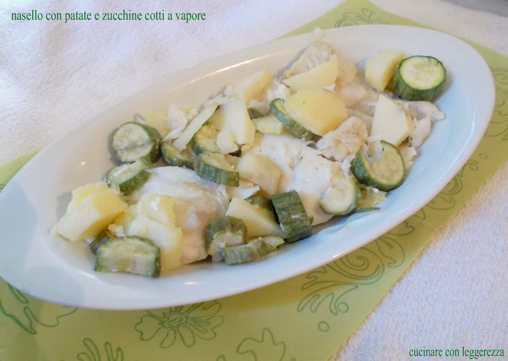 Nasello con patate e zucchine cotti a vapore