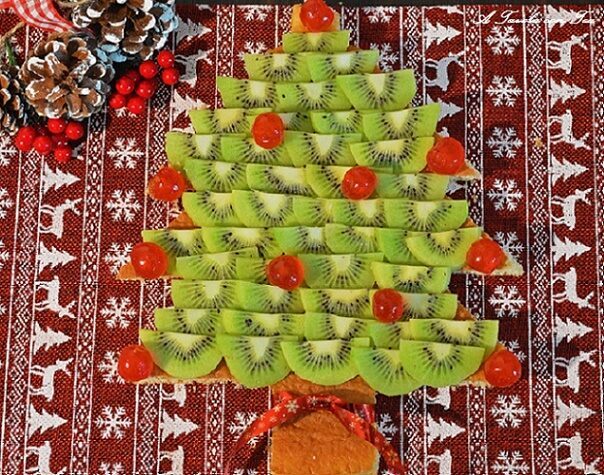 Natakiwi: torta albero di natale con kiwi