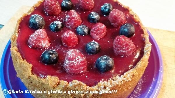 New york cheesecake con coulis di lamponi e mirtilli di gloria kitchenusa