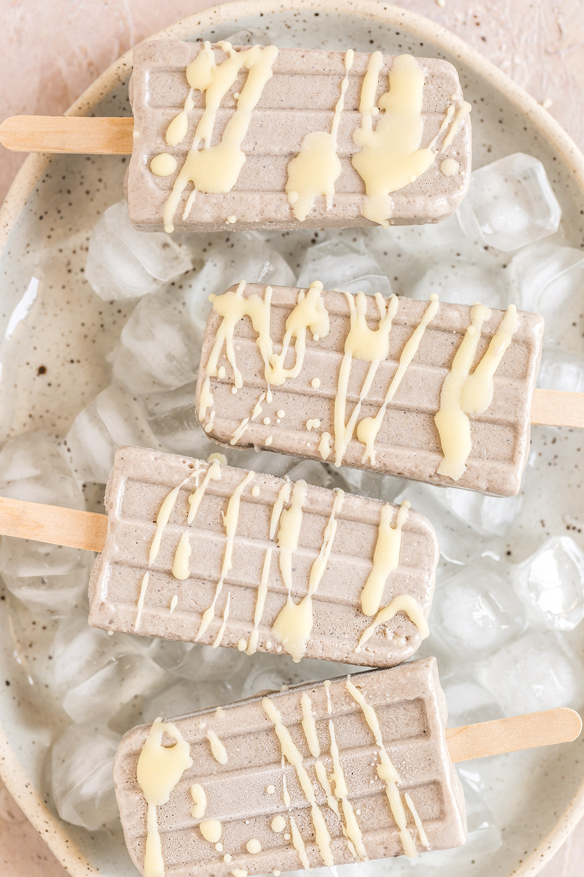 Nice cream alla banana e tahina + glassa al cioccolato bianco vegan  | gelato senza gelatiera