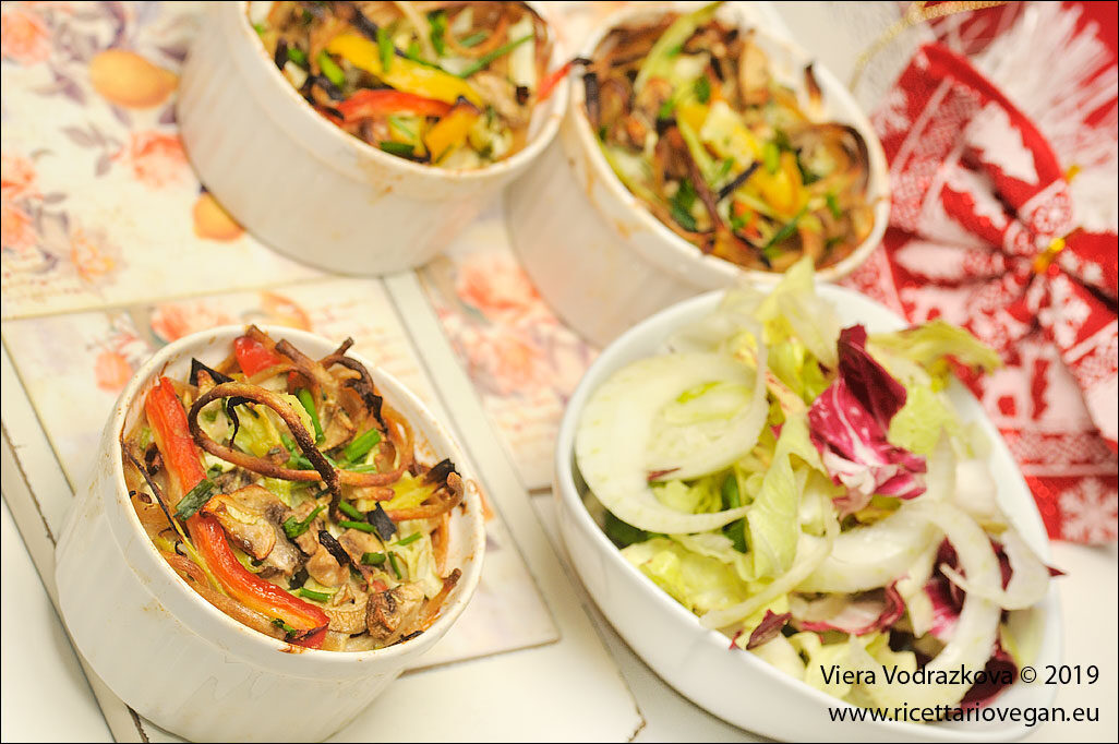 Nidi di linguine integrali  e verdure al forno