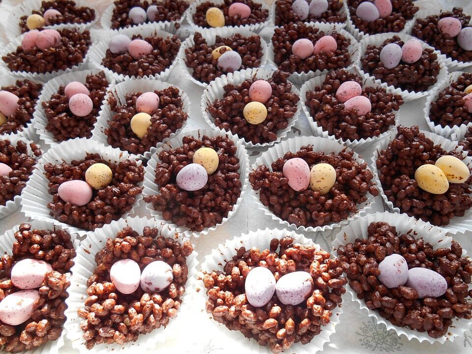 Nidi di pasqua al cioccolato