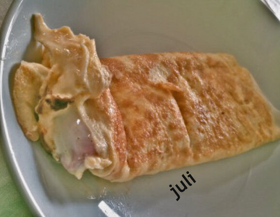 Omelet prosciutto sottiletta uovo piatto francese
