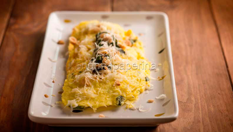 Omelette con formaggio di capra per sapori decisi