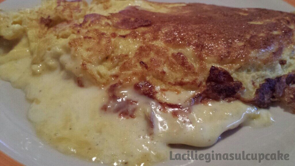 Omelette cotto e formaggio