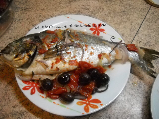 Orata al forno pomodori e olive