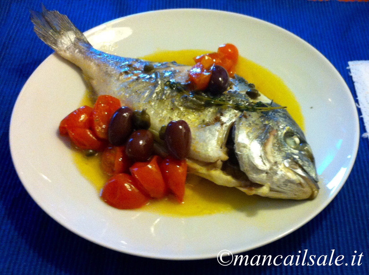 Orata con olive e pomodorini