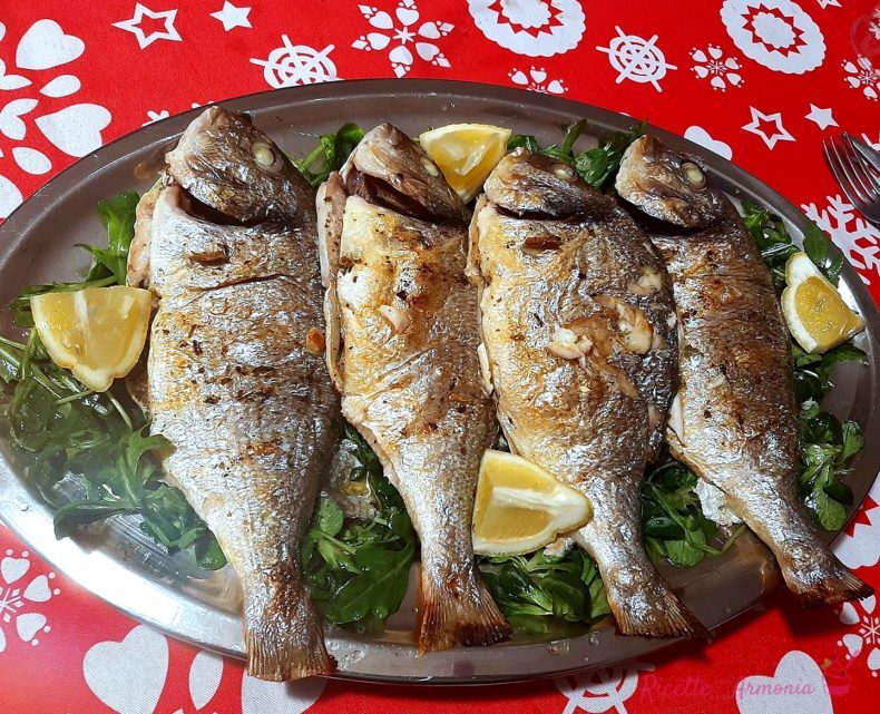Orate al cartoccio su rucola e valeriana