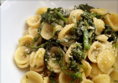 Orecchiette cime di rapa e acciughe