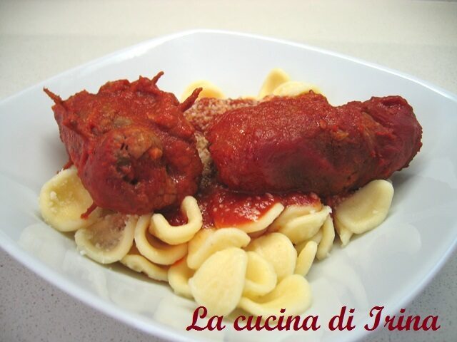 Orecchiette con le braciole alla barese