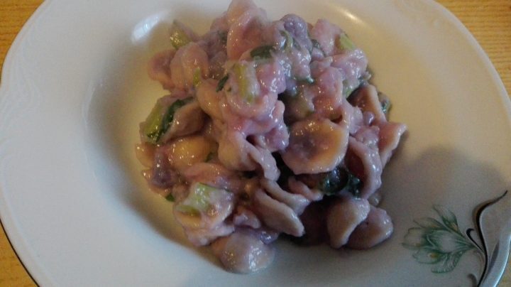 Orecchiette in viola