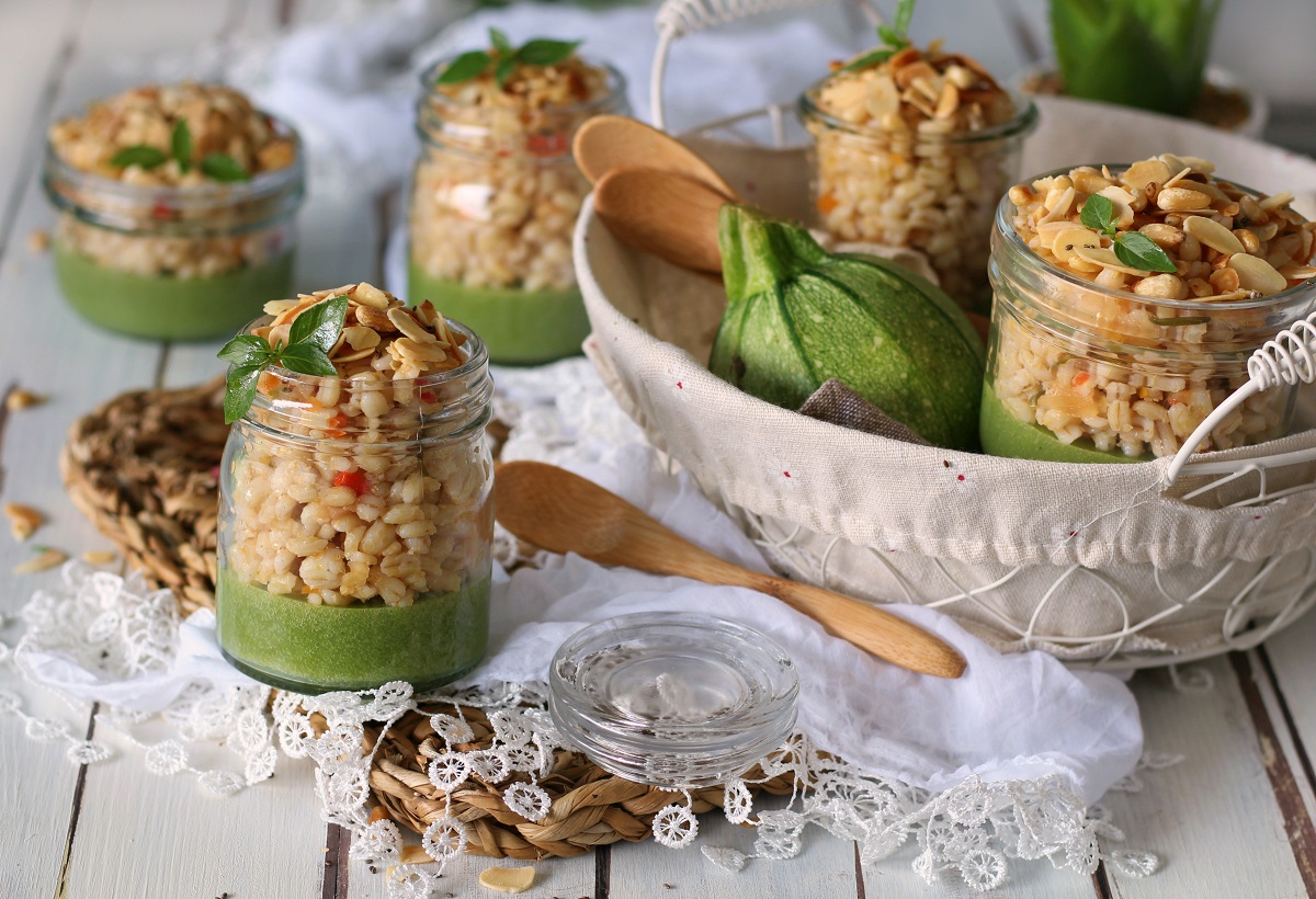 Orzo alla giardiniera fine con gelatina aromatica